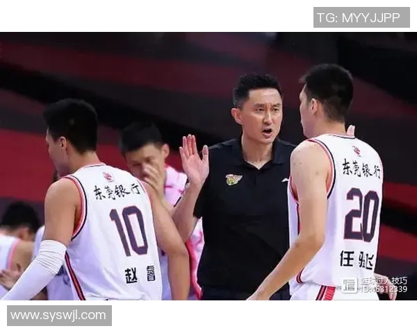 广州篮球队与深圳篮球队赛后复盘分析两队状态与表现对比